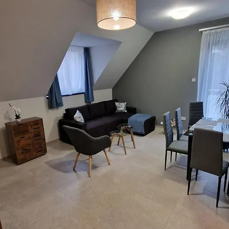 My Time Apartman, Friendly Atmosphere, Free Parking דברצן